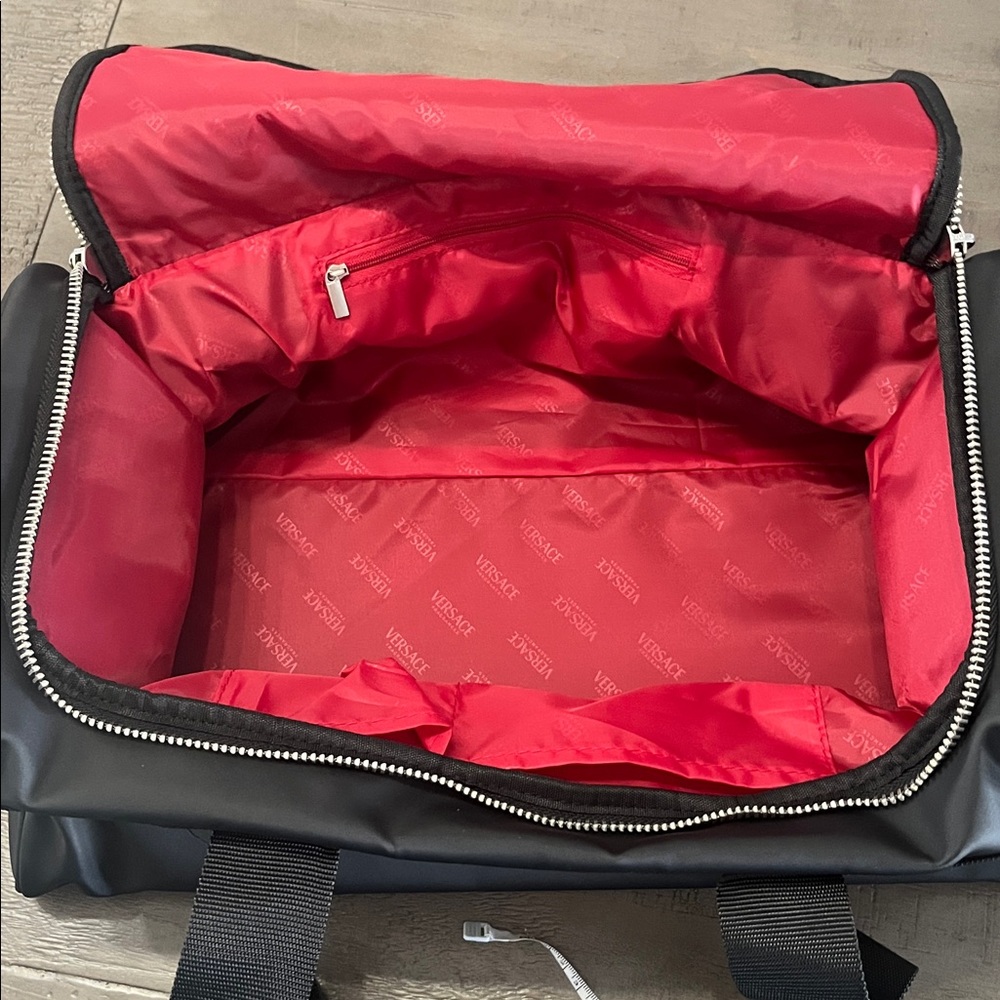 Versace Weekender Bag-NEW - Picture 8 of 12